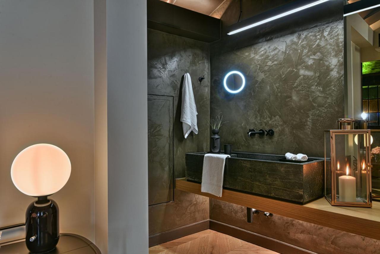 Nikiou Suites Luxury Residence Atina Dış mekan fotoğraf