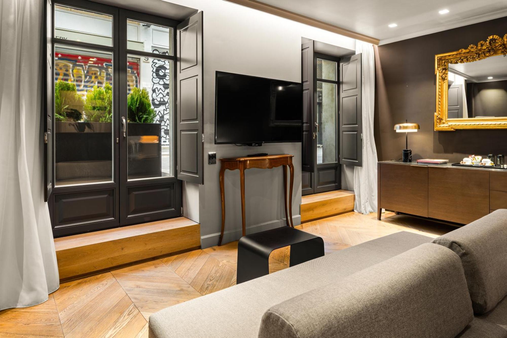 Nikiou Suites Luxury Residence Atina Dış mekan fotoğraf